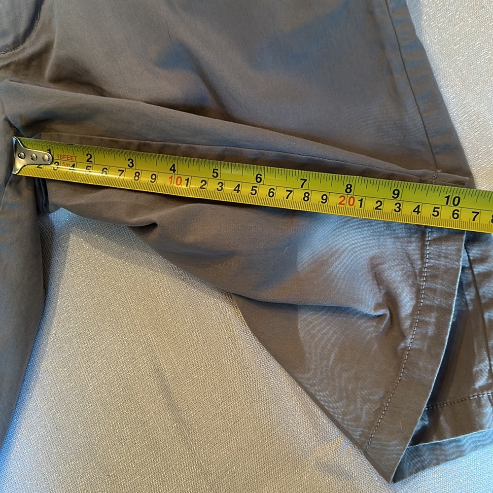 Columbia Cotton Khaki Shorts Size 8 - Picture 5 of 10